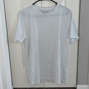 Men’s Banana Republic White Tee